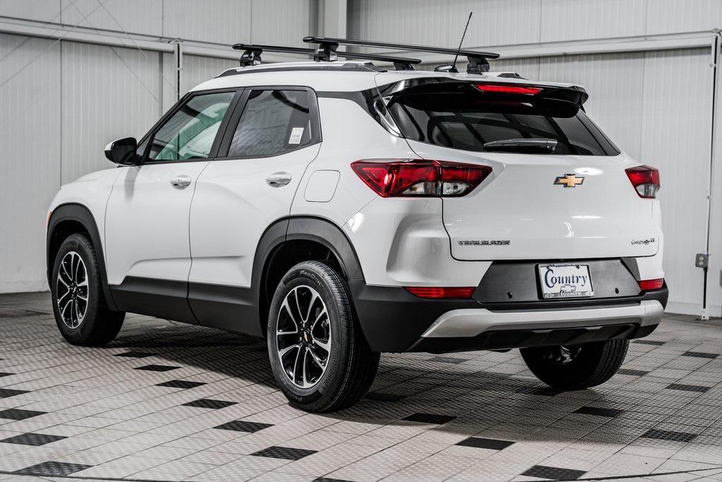 new 2025 Chevrolet TrailBlazer car, priced at $29,170