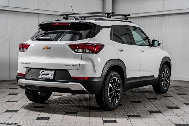 new 2025 Chevrolet TrailBlazer car, priced at $29,170