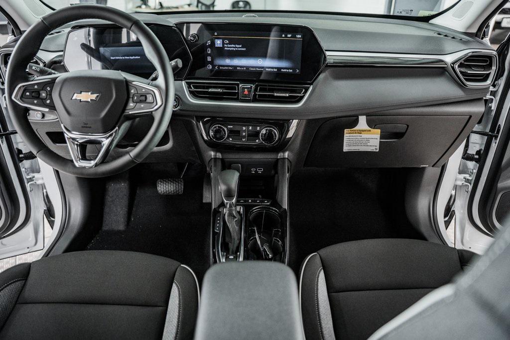 new 2025 Chevrolet TrailBlazer car, priced at $29,170