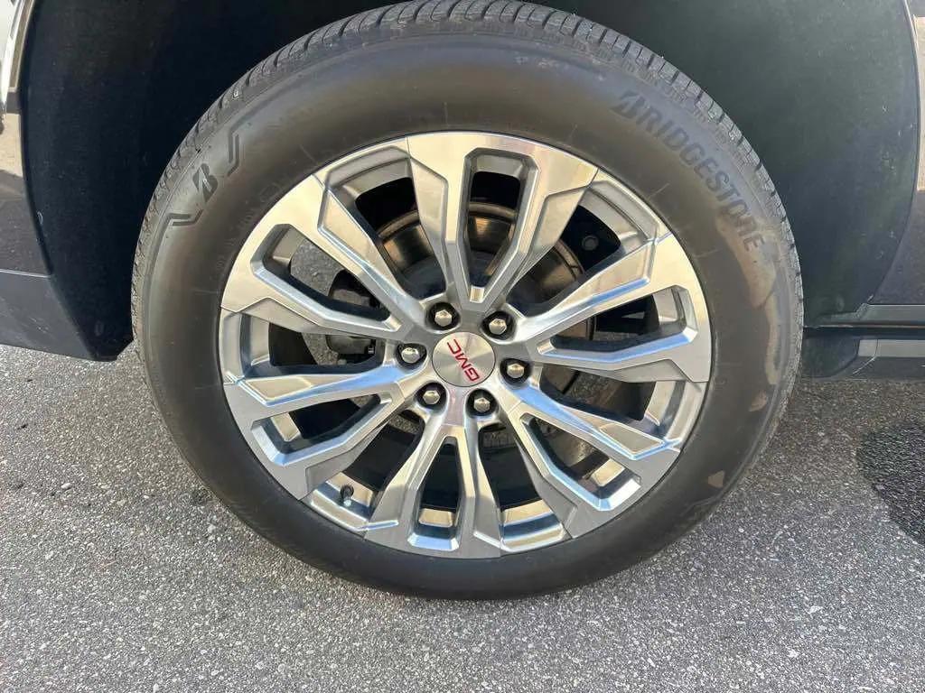 used 2024 GMC Yukon XL car, priced at $72,999