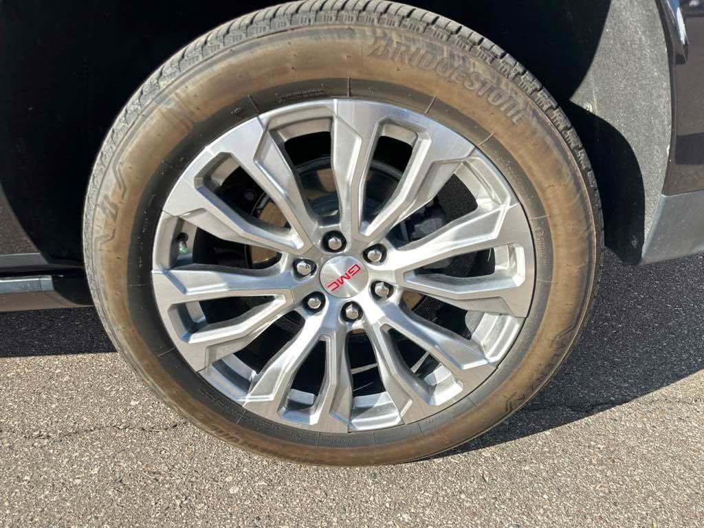 used 2024 GMC Yukon XL car, priced at $72,999