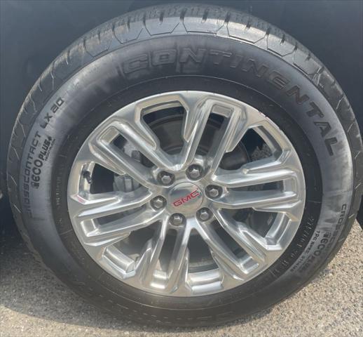 used 2023 GMC Yukon XL car, priced at $55,999