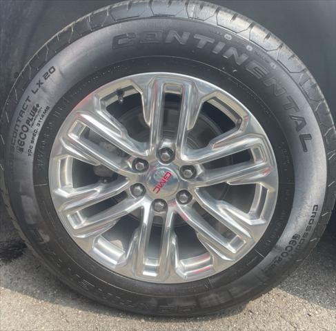 used 2023 GMC Yukon XL car, priced at $55,999