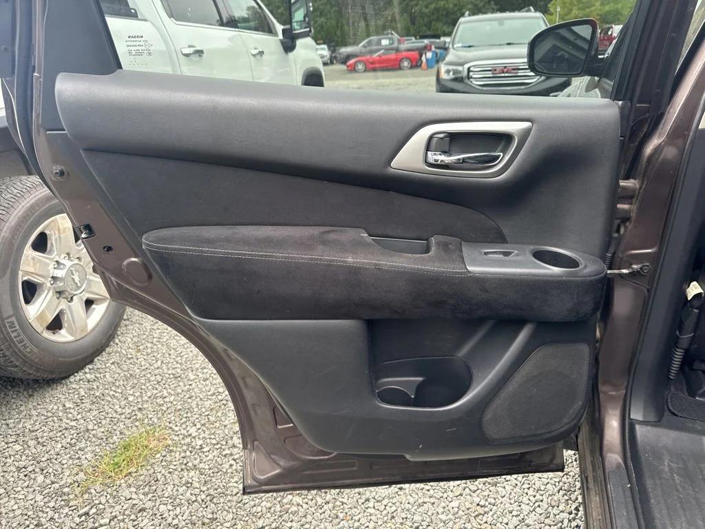 used 2015 Nissan Pathfinder car, priced at $9,999