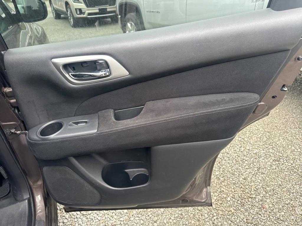 used 2015 Nissan Pathfinder car, priced at $9,999