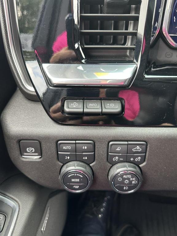 used 2024 Chevrolet Silverado 2500 car, priced at $61,999