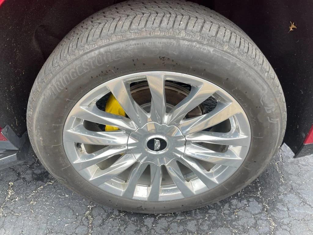 used 2022 Cadillac Escalade ESV car, priced at $65,999