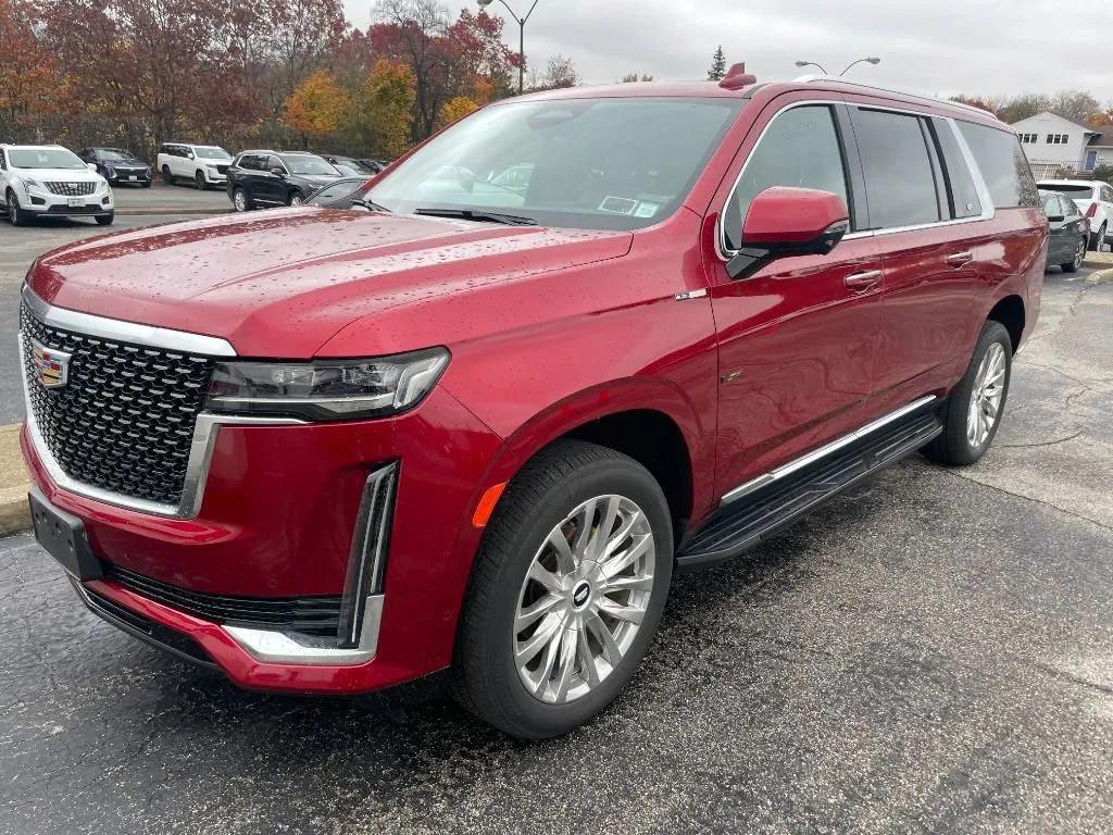 used 2022 Cadillac Escalade ESV car, priced at $65,999