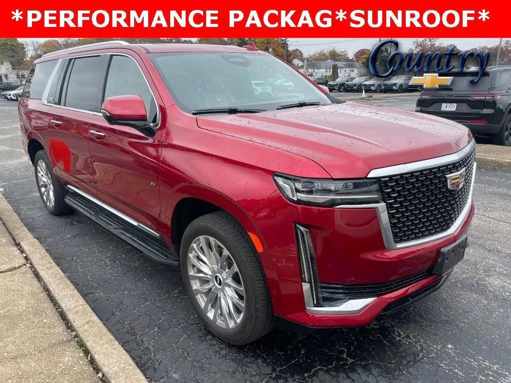used 2022 Cadillac Escalade ESV car, priced at $65,999