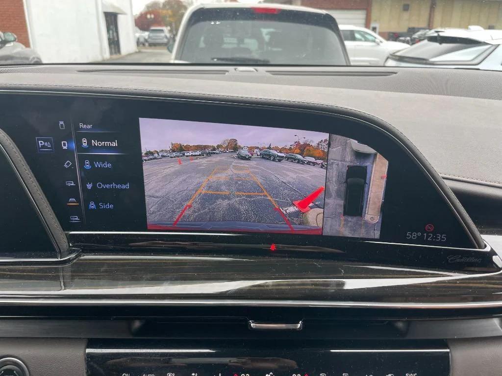 used 2022 Cadillac Escalade ESV car, priced at $65,999