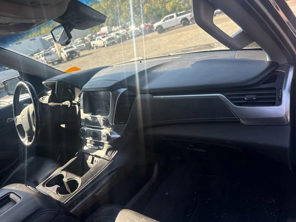 used 2020 Chevrolet Suburban car, priced at $26,999