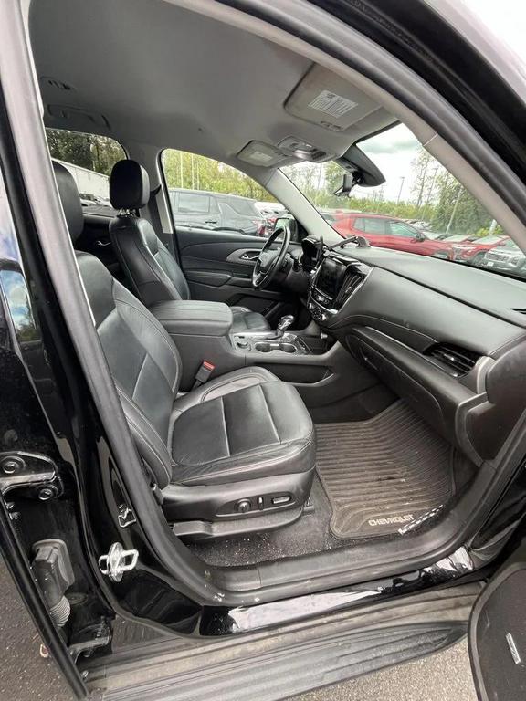 used 2021 Chevrolet Traverse car, priced at $25,499