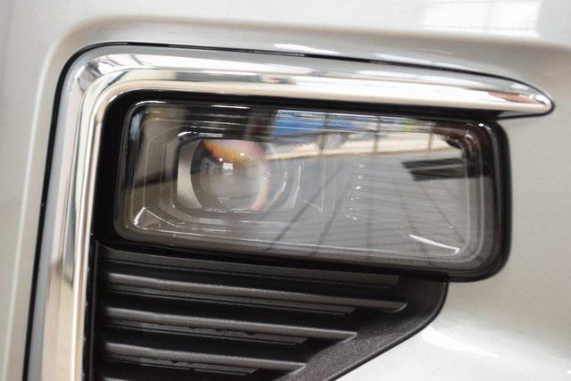 used 2025 Chevrolet Traverse car, priced at $47,777