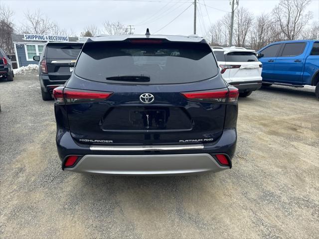 used 2020 Toyota Highlander car, priced at $33,000