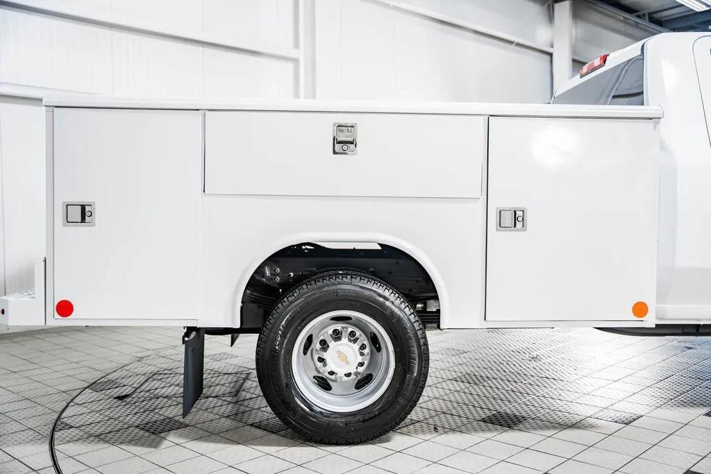 new 2025 Chevrolet Silverado 3500 car, priced at $64,340