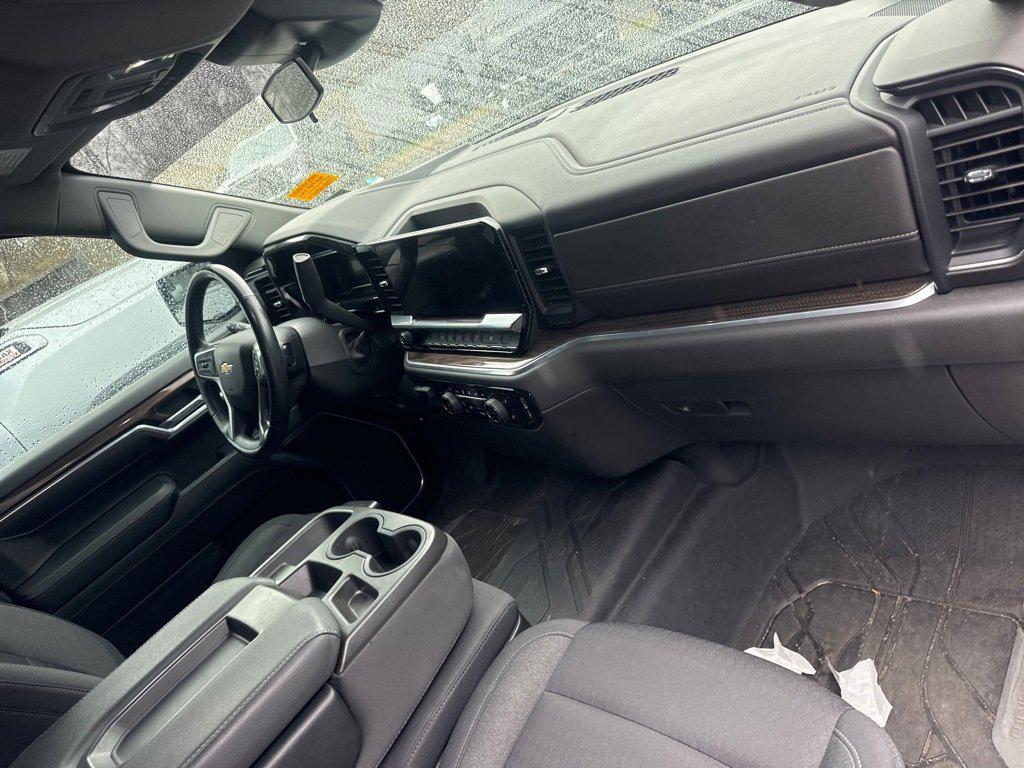 used 2022 Chevrolet Silverado 1500 car, priced at $41,999