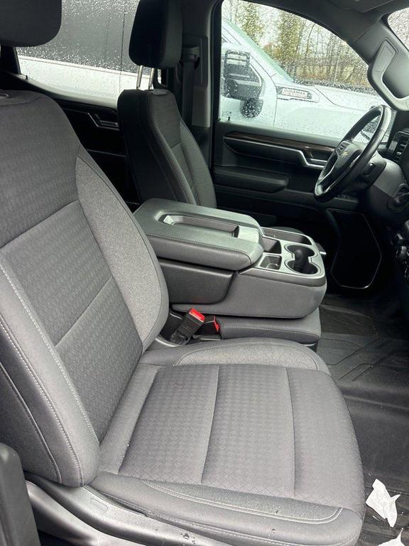 used 2022 Chevrolet Silverado 1500 car, priced at $41,999