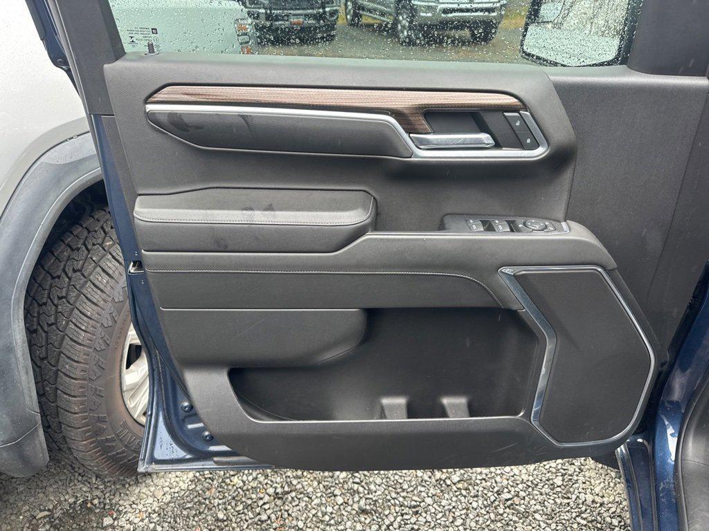 used 2022 Chevrolet Silverado 1500 car, priced at $41,999