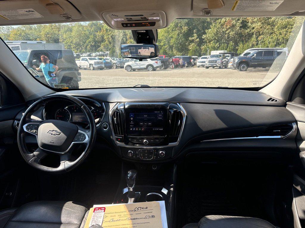 used 2021 Chevrolet Traverse car, priced at $26,999
