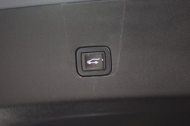 used 2021 Chevrolet Traverse car, priced at $26,499
