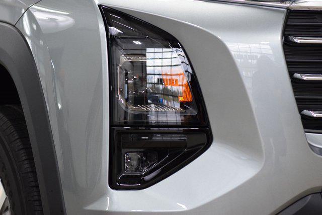 new 2026 Chevrolet Equinox car, priced at $31,333