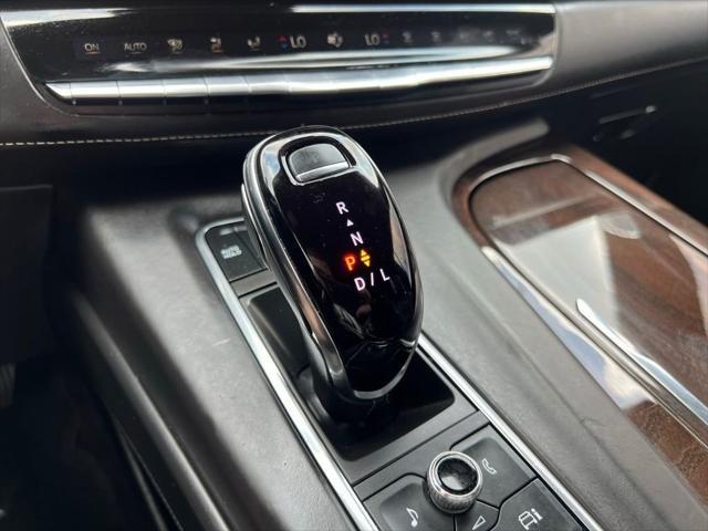 used 2022 Cadillac Escalade ESV car, priced at $75,999