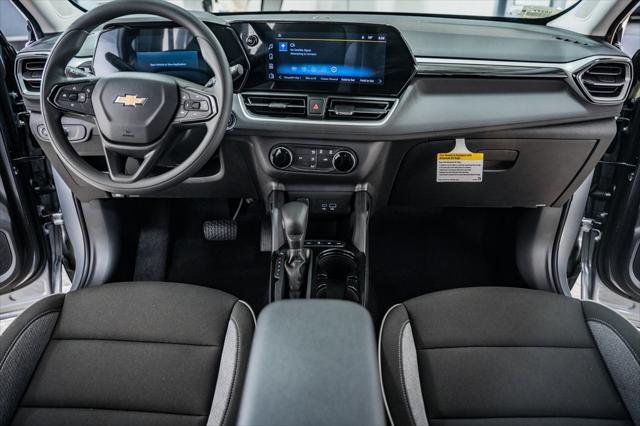 new 2025 Chevrolet TrailBlazer car, priced at $27,285