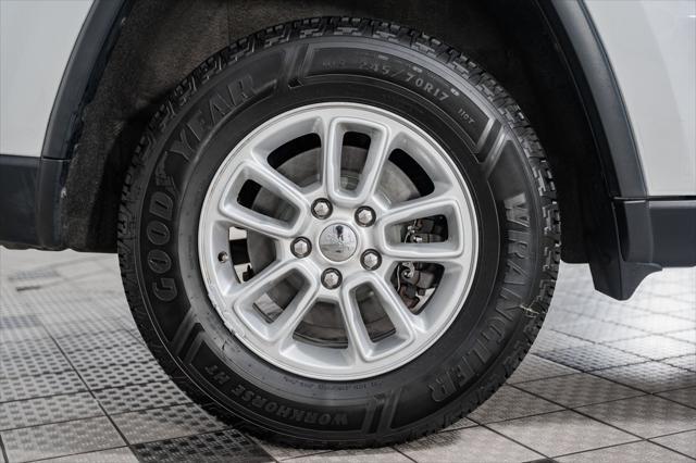 used 2018 Jeep Grand Cherokee car, priced at $17,999