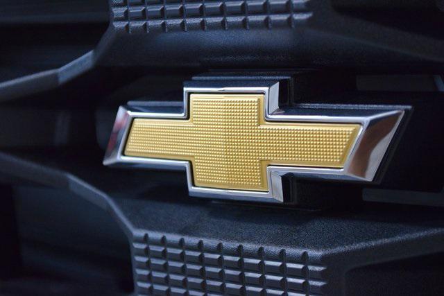 new 2025 Chevrolet Silverado 1500 car, priced at $42,385