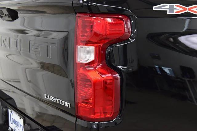 new 2025 Chevrolet Silverado 1500 car, priced at $41,399