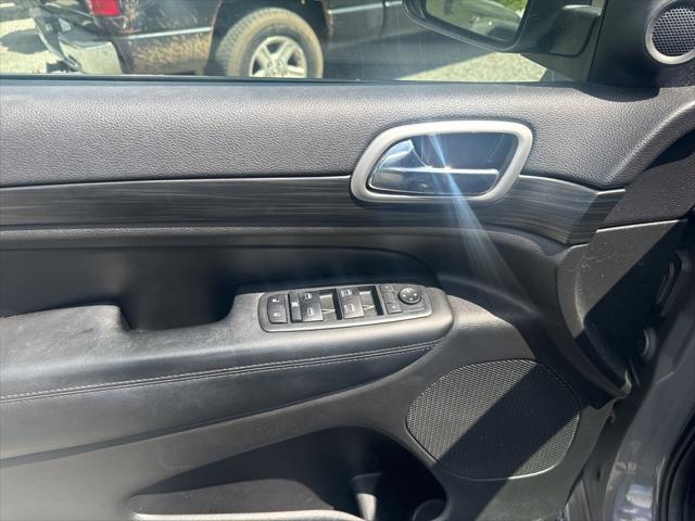 used 2019 Jeep Grand Cherokee car, priced at $19,999