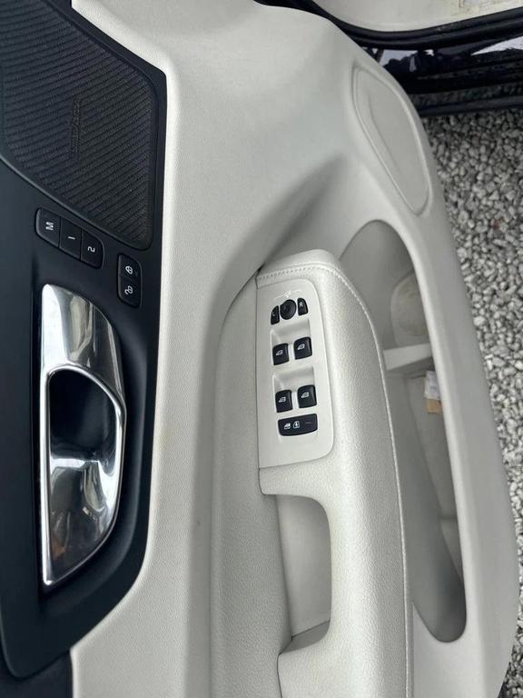 used 2019 Volvo XC60 car, priced at $24,999