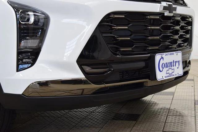 new 2025 Chevrolet Trax car, priced at $27,290