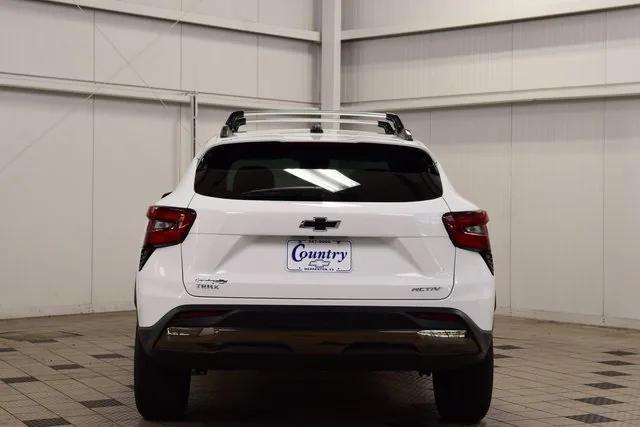 new 2025 Chevrolet Trax car, priced at $27,290
