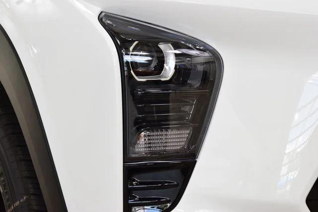 new 2025 Chevrolet Trax car, priced at $27,290