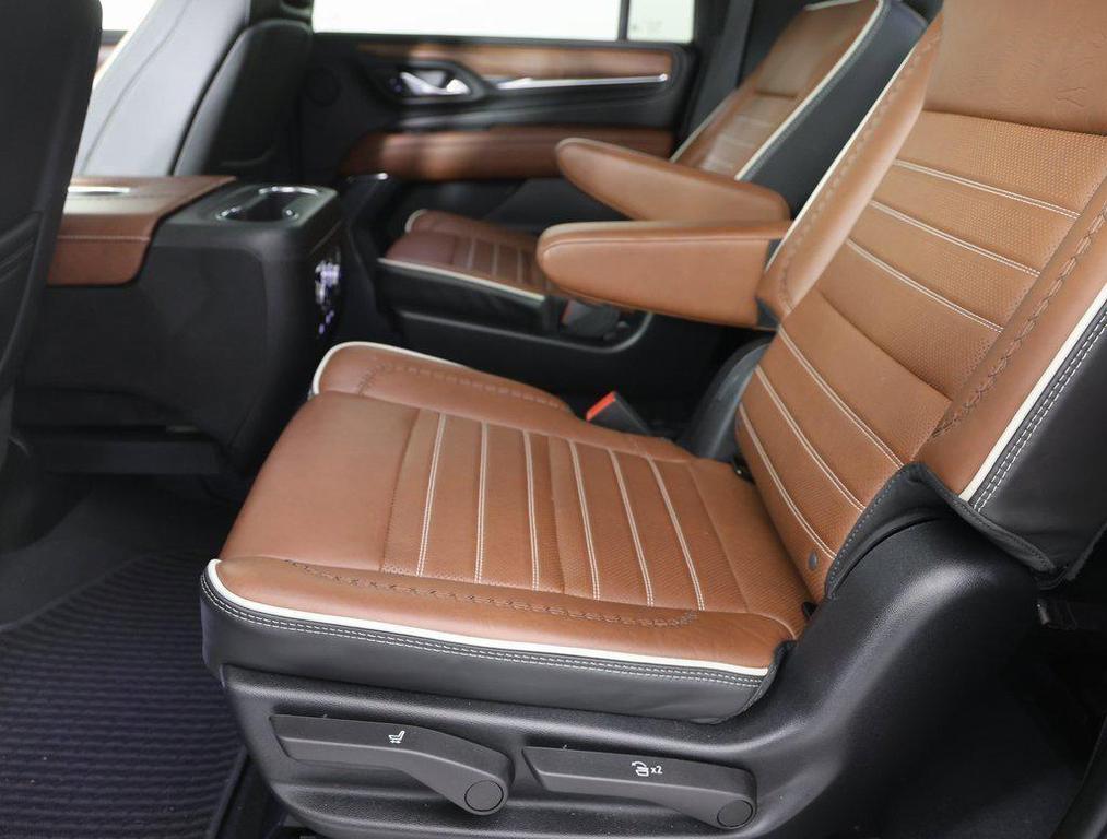 used 2024 GMC Yukon XL car, priced at $82,999