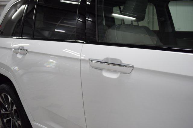 used 2022 Jeep Grand Cherokee car, priced at $35,500