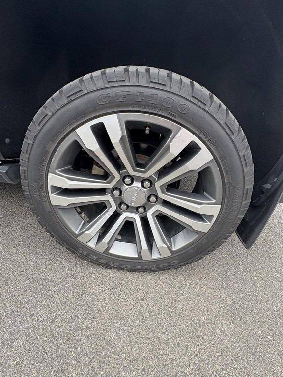 used 2018 GMC Yukon car, priced at $29,999