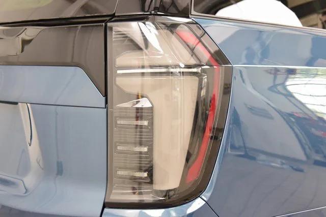 new 2025 Chevrolet Suburban car, priced at $77,773
