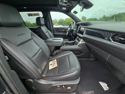 used 2023 GMC Yukon XL car, priced at $61,500