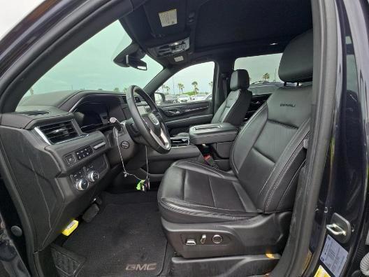 used 2023 GMC Yukon XL car, priced at $61,500