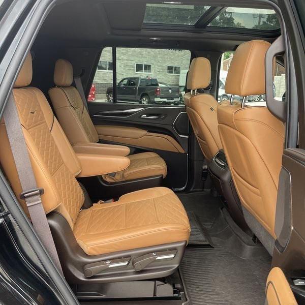 used 2022 Cadillac Escalade car, priced at $72,999