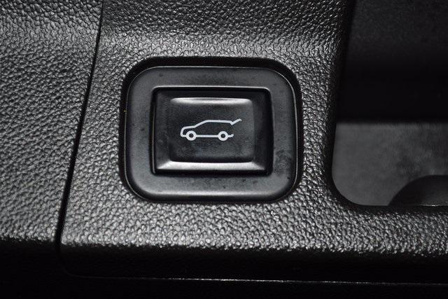 used 2022 GMC Acadia car, priced at $32,500