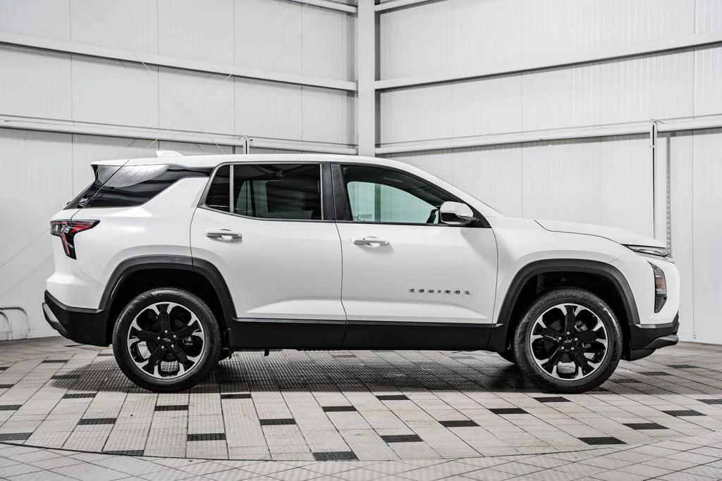new 2025 Chevrolet Equinox car, priced at $25,892