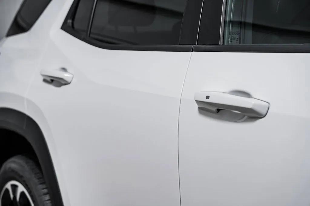 new 2025 Chevrolet Equinox car, priced at $25,892