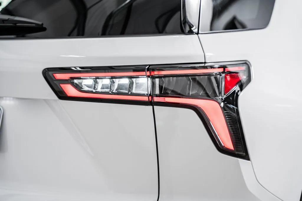 new 2025 Chevrolet Equinox car, priced at $25,892
