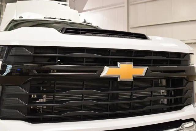 new 2025 Chevrolet Silverado 3500 car, priced at $93,138