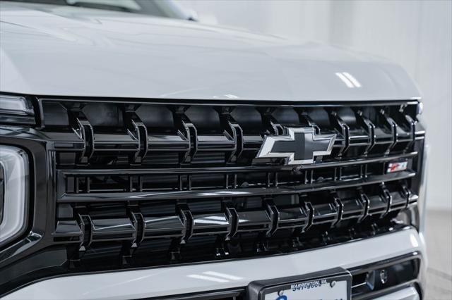 new 2025 Chevrolet Suburban car, priced at $84,125
