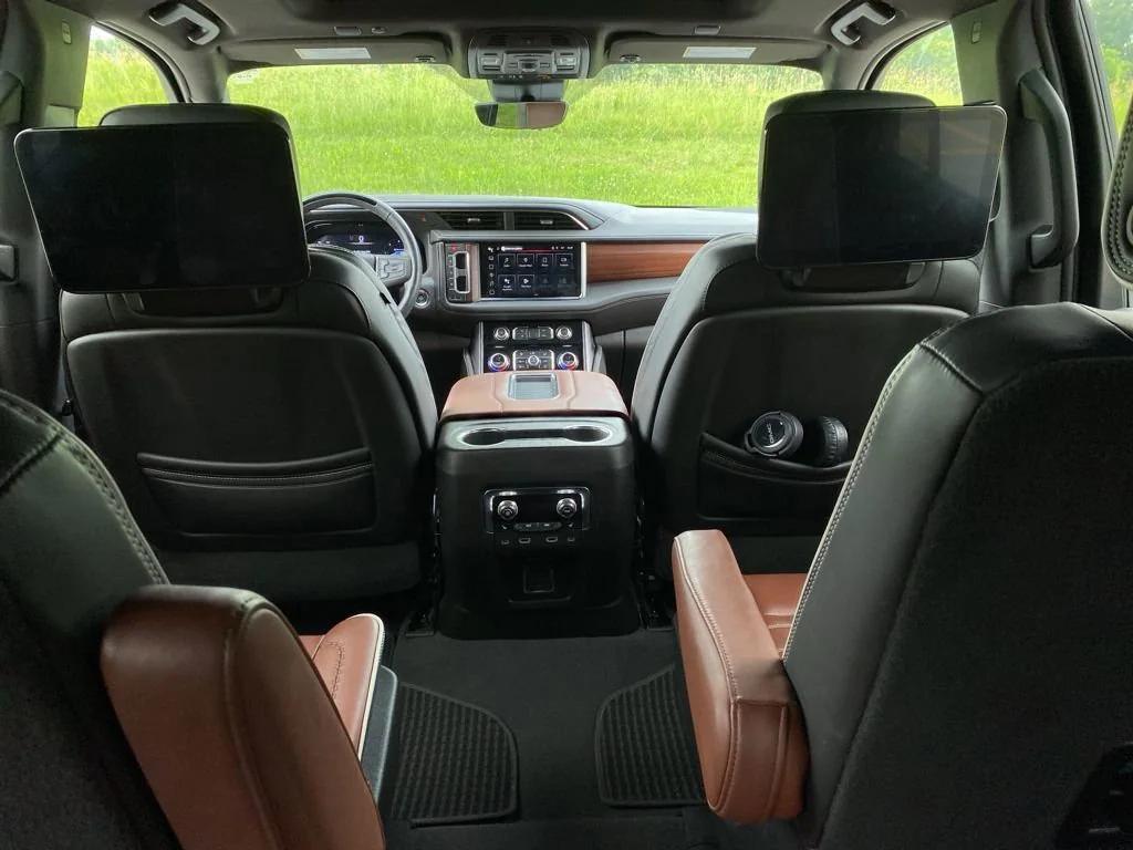 used 2023 GMC Yukon XL car, priced at $76,999