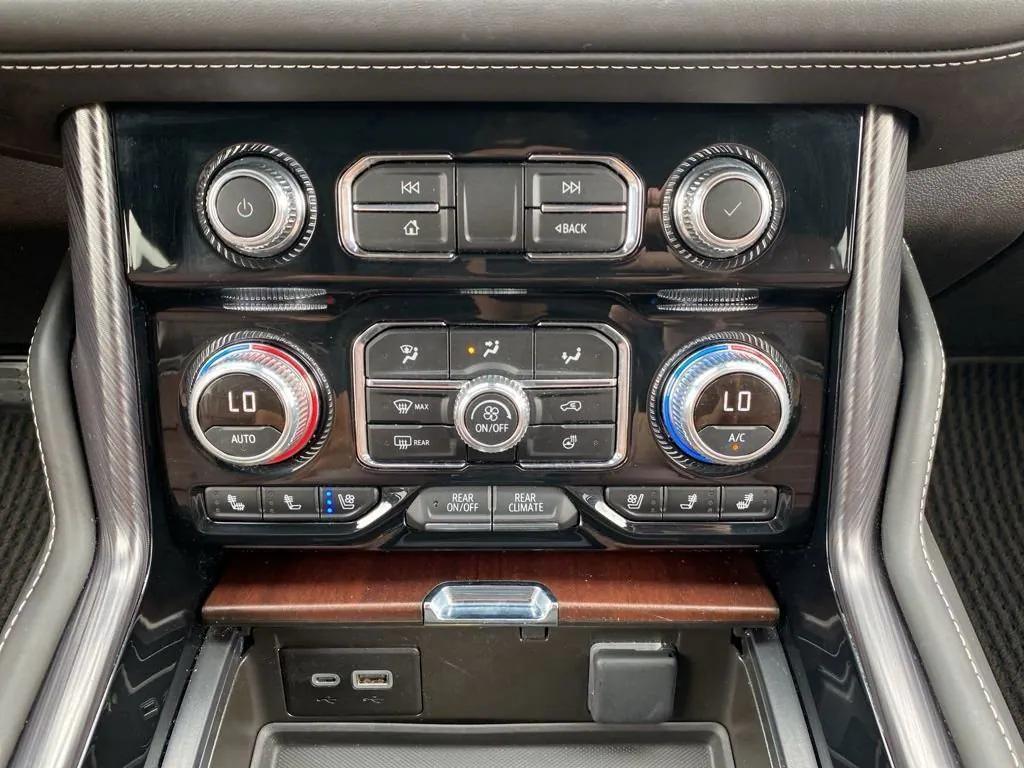 used 2023 GMC Yukon XL car, priced at $76,999
